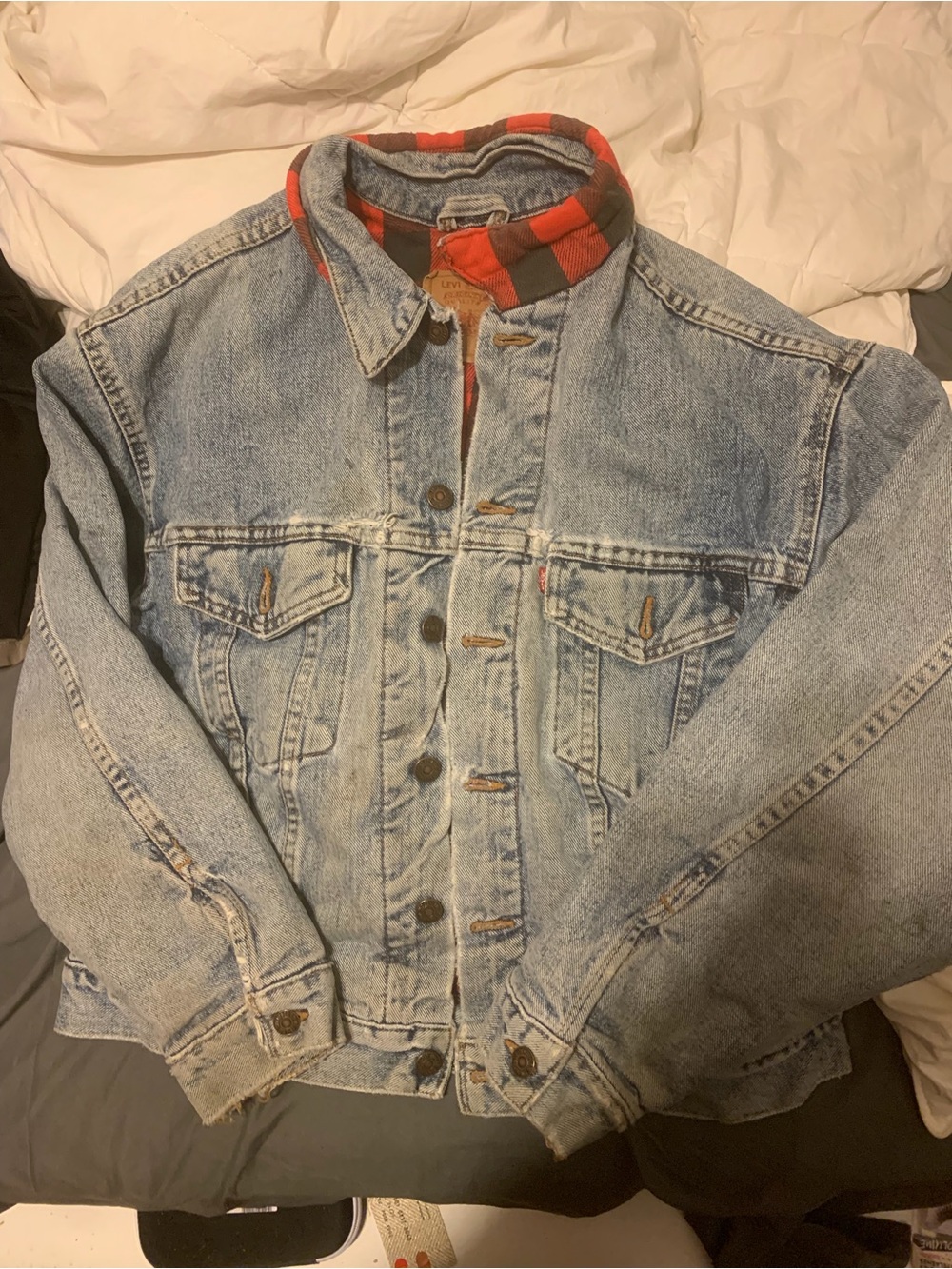 Levi's Men's Light Blue Denim Jacket with Red Plaid Collar+interior
